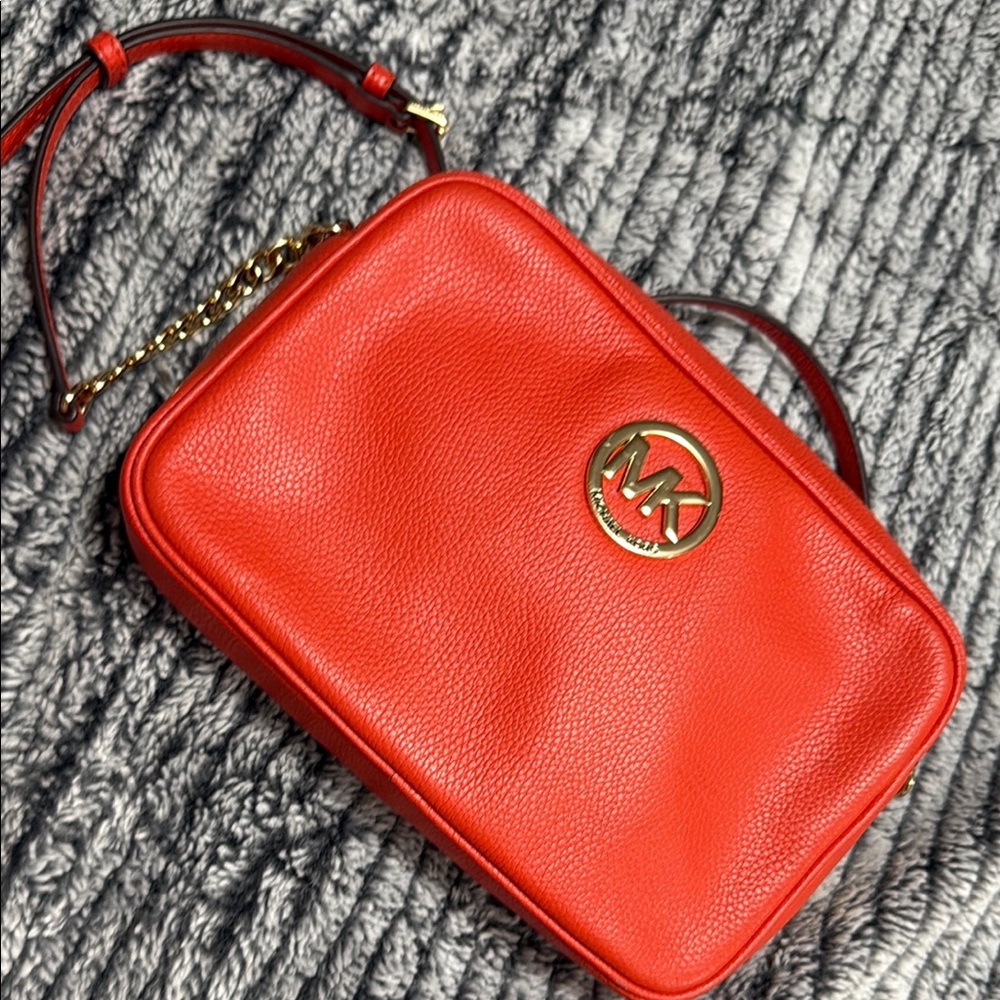 Michael Kors Fulton Crossbody